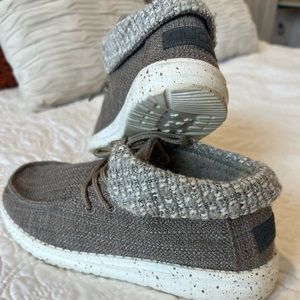 Hey Dudes, womens size 5